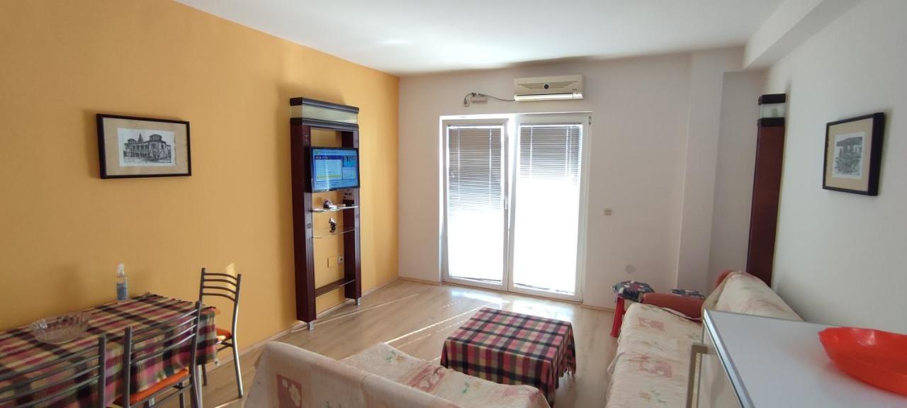 Apartments Vela - Pestani, أوهغيد المظهر الخارجي الصورة