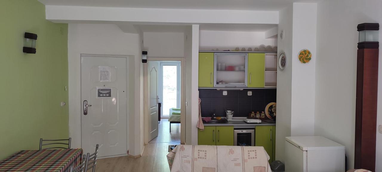 Apartments Vela - Pestani, أوهغيد المظهر الخارجي الصورة