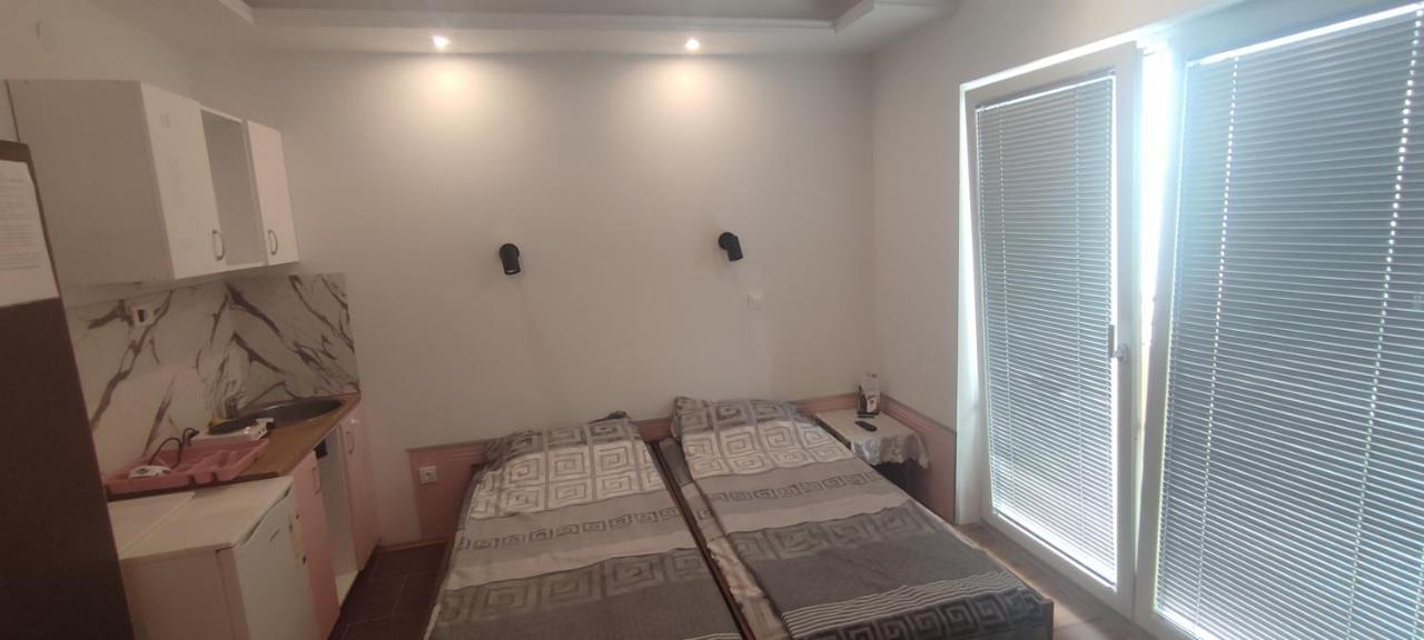 Apartments Vela - Pestani, أوهغيد المظهر الخارجي الصورة